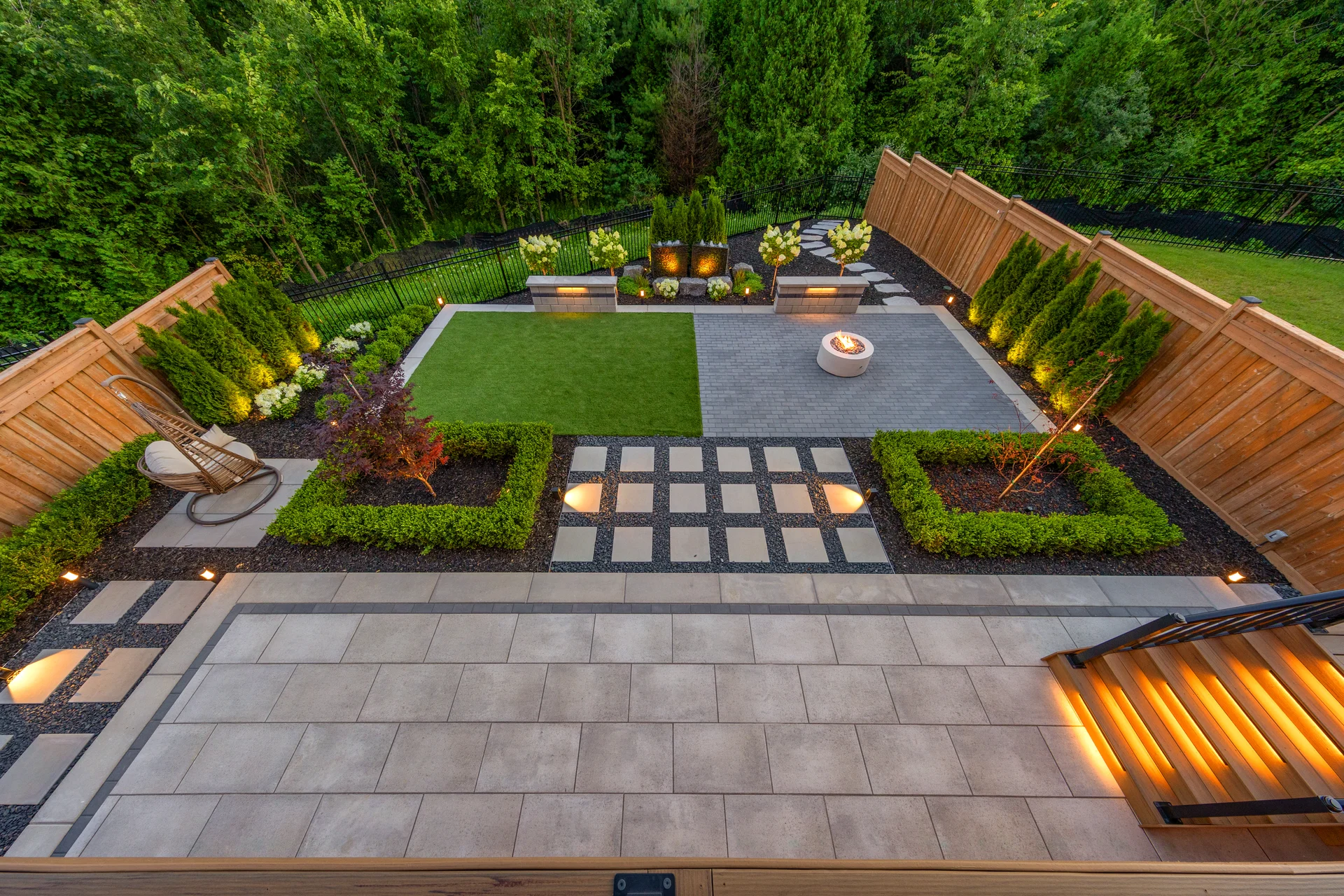 Bruning homes landscape design 047